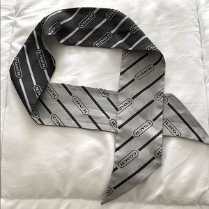 Coach scarf - Reversible